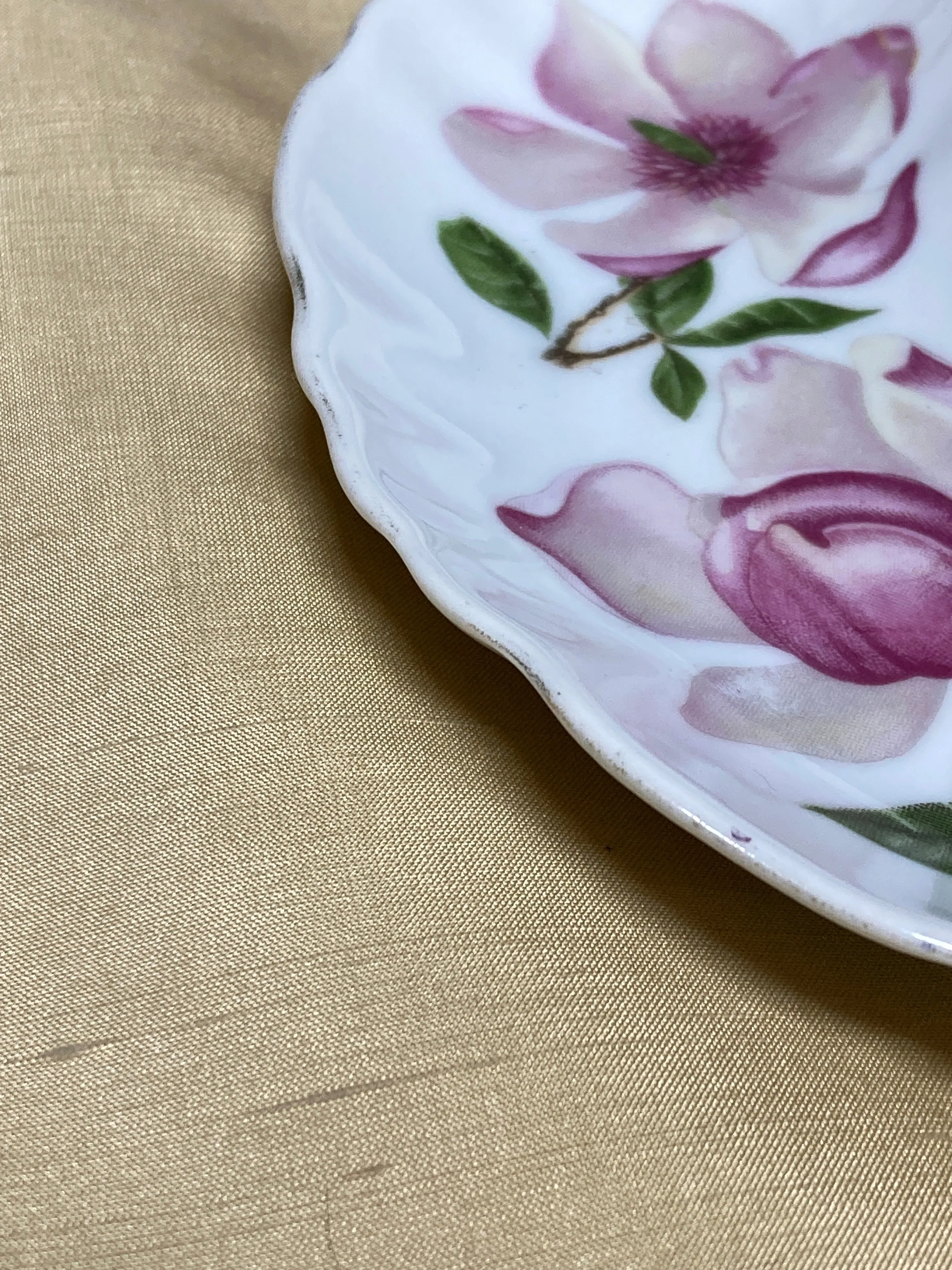 Mitteteich Style Pink Floral Bone Dish