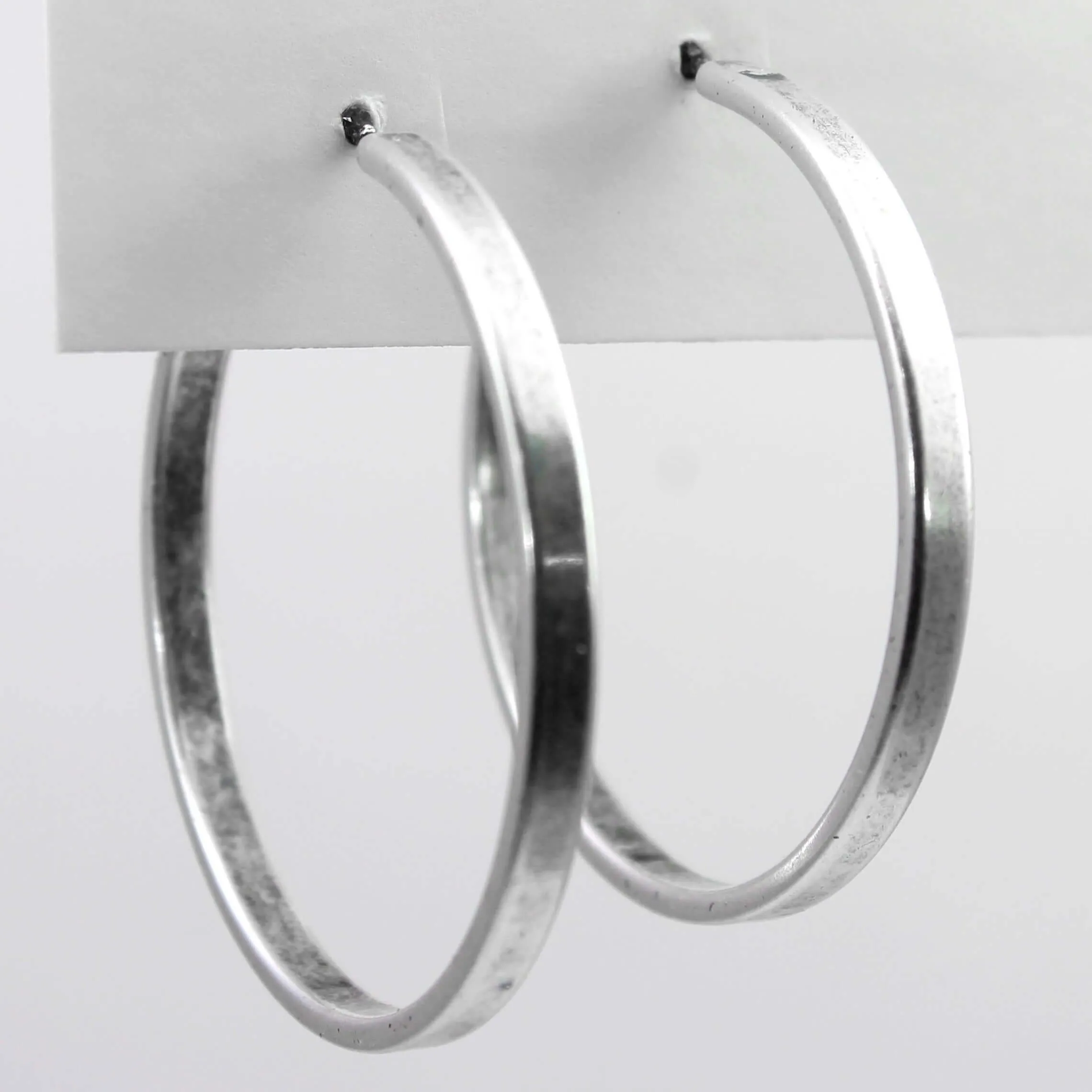 Simple Medium Hoop Earrings