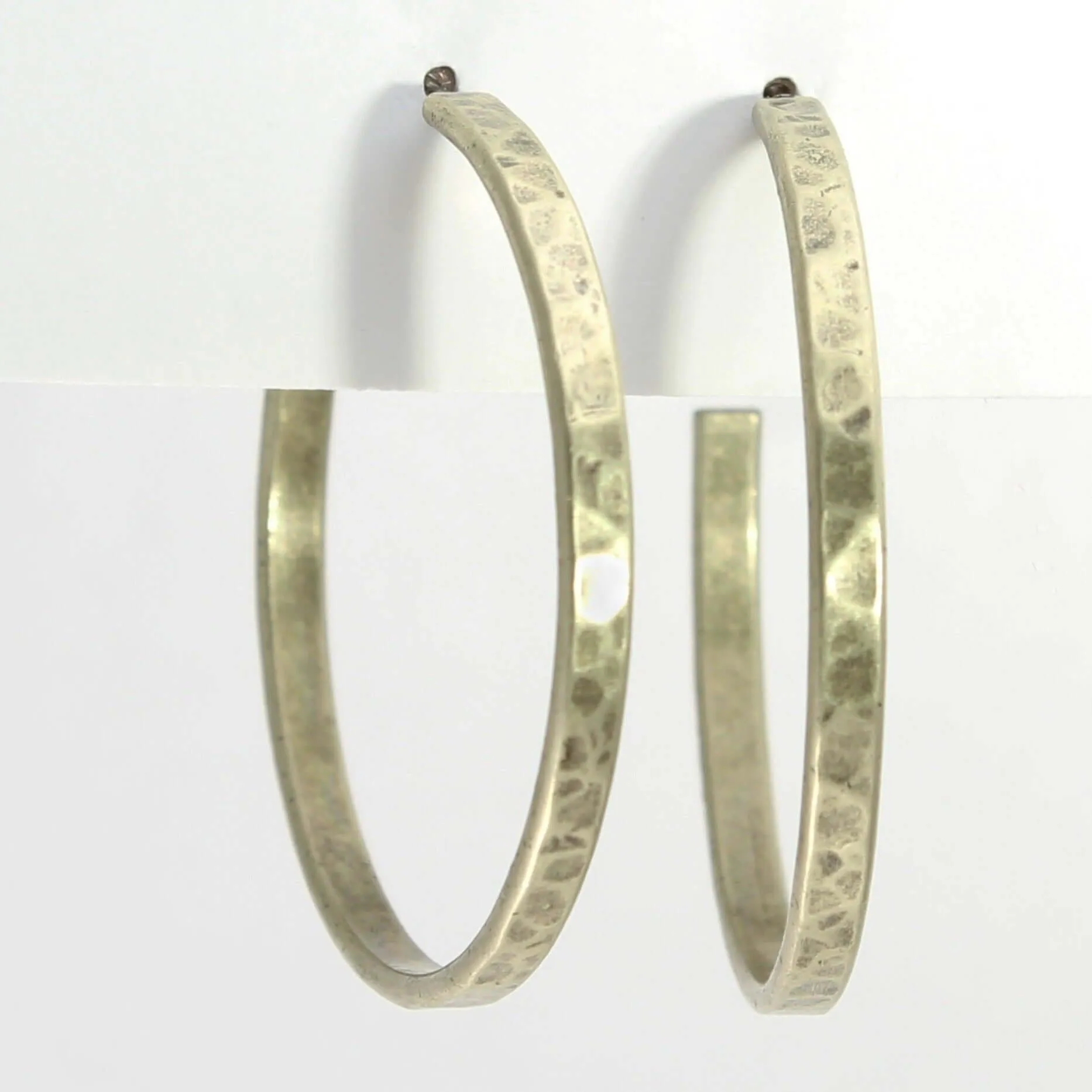 Simple Medium Hoop Earrings